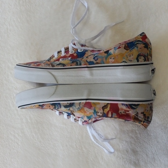 Vans × Disney Rare Authentic Multi Disney Princess Print Shoes Unisex - Picture 9 of 14
